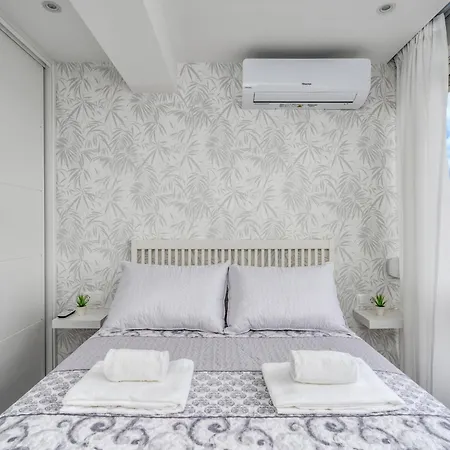 Eurosol-8 By Interhome